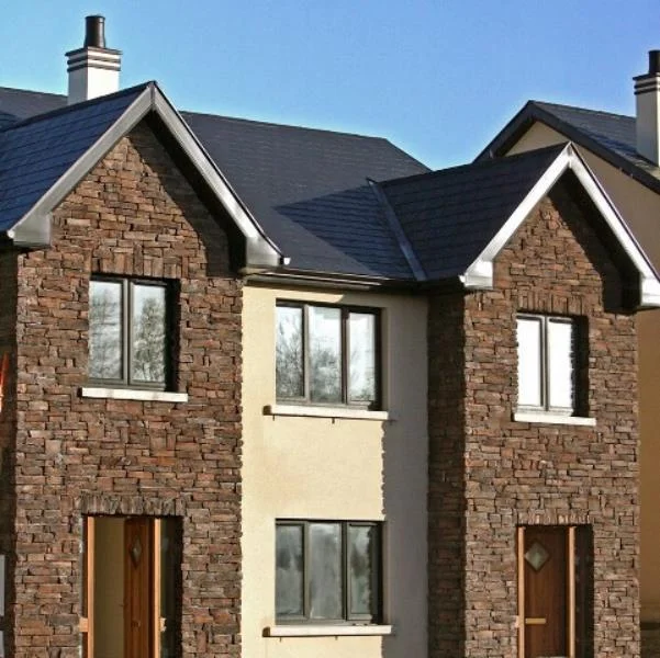 Modern villa dış cephe doğal kayrak taşı kaplama